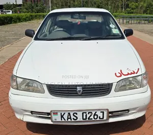 Toyota Corolla 1999 White