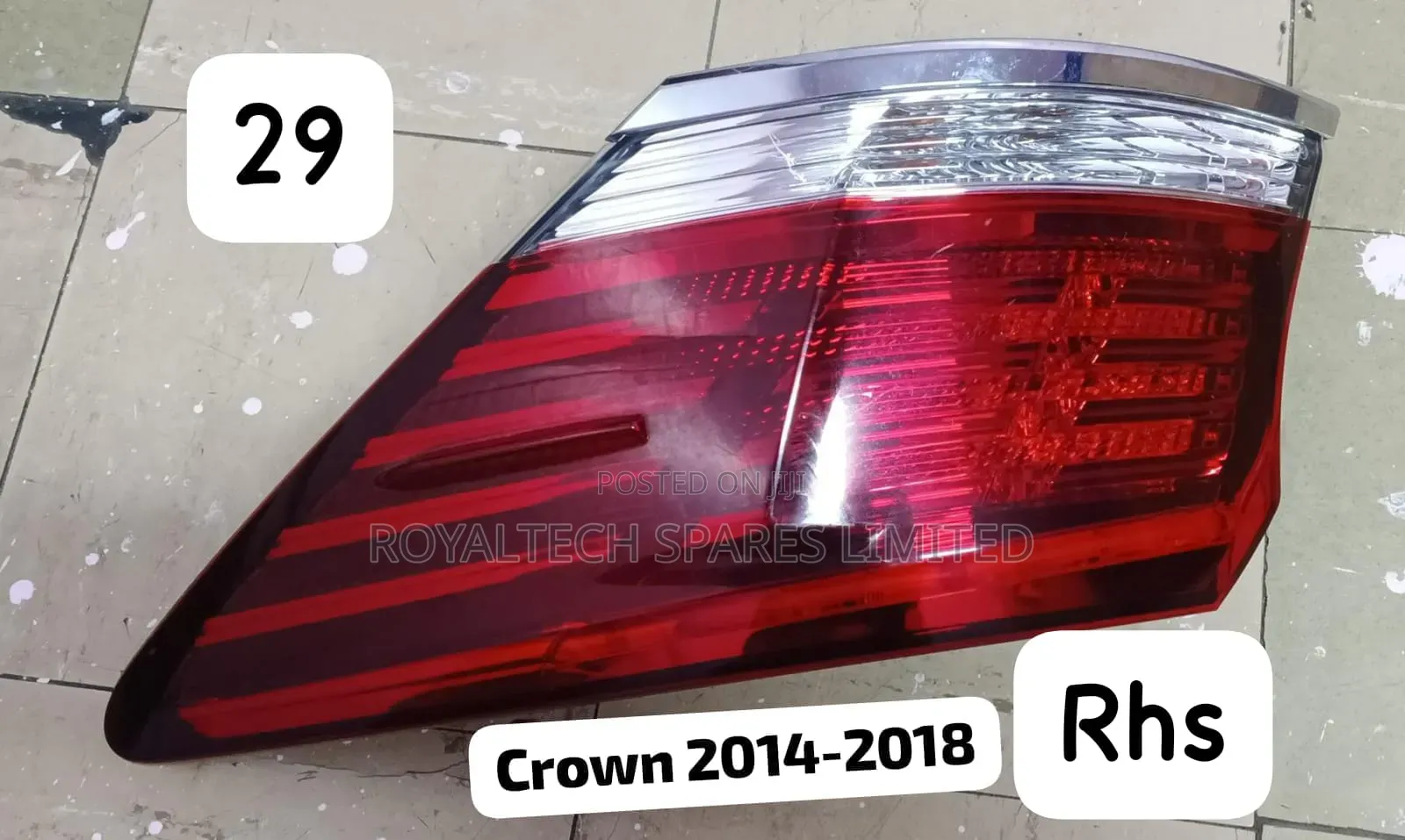 Crown 2014-2018 Right Side