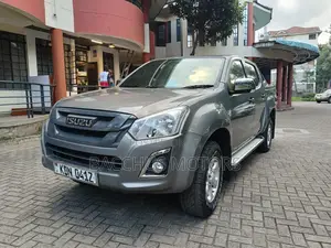 Isuzu D-MAX 2023 Silver