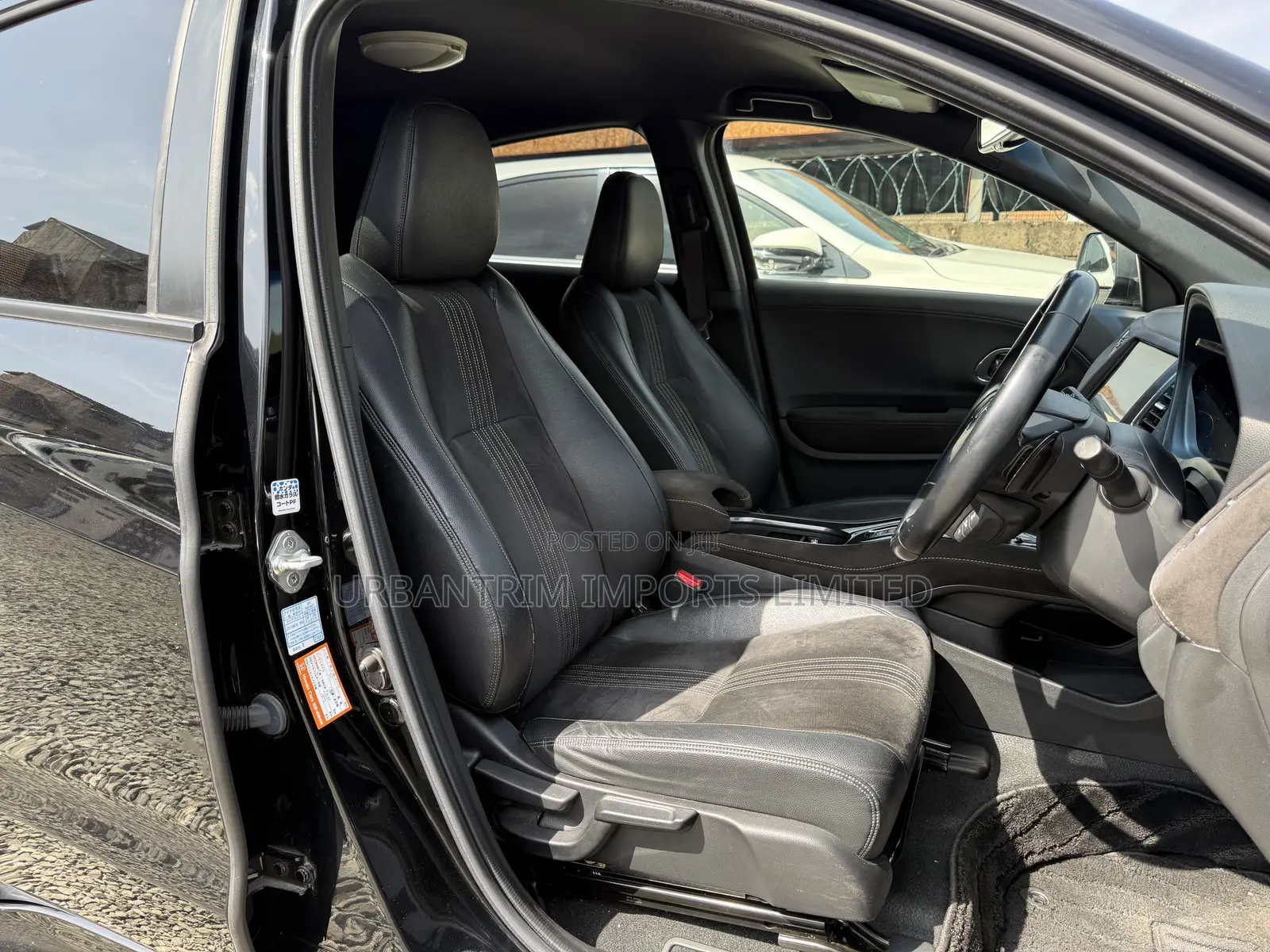 Honda Vezel 1.5 Hybrid 2WD 2019 Black