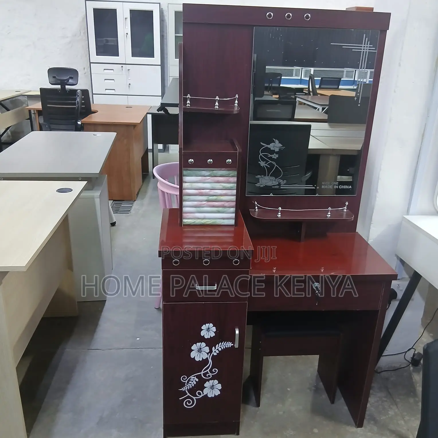 Dressing Table: Vanity Table With Stool and Smooth Sliding Drawers
