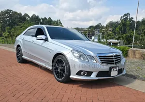 Mercedes-Benz E250 2011 Silver