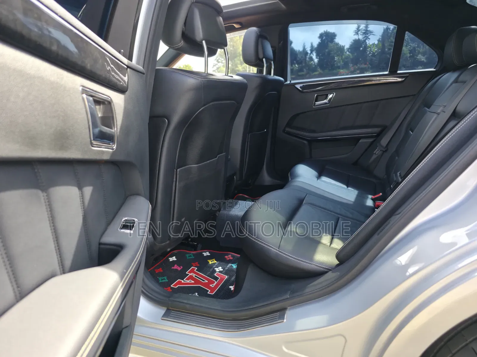 Mercedes-Benz E250 2011 Silver