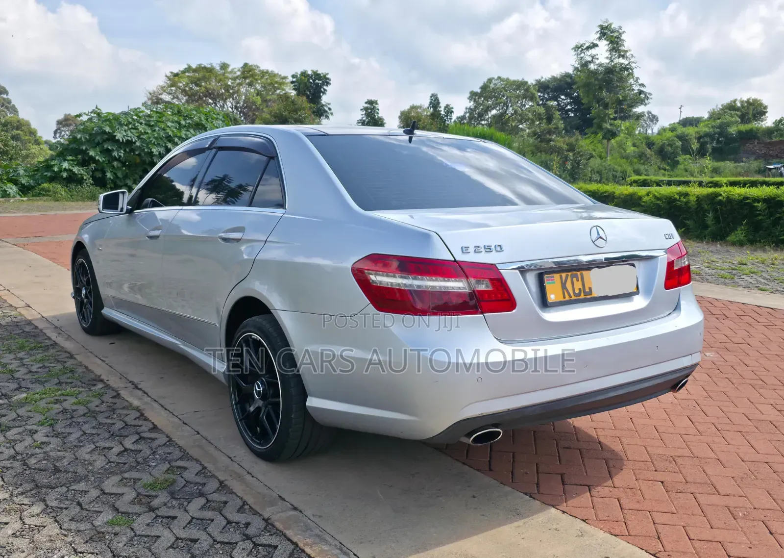 Mercedes-Benz E250 2011 Silver