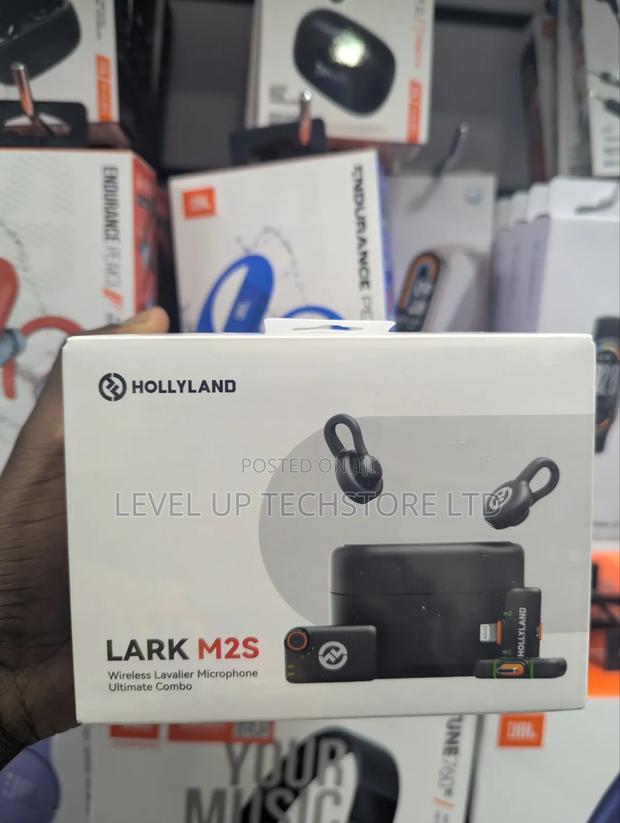 Hollyland Lark M2 2-Person Wireless Combo Microphone System