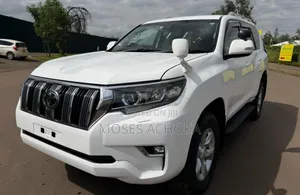 Toyota Land Cruiser Prado 2021 White