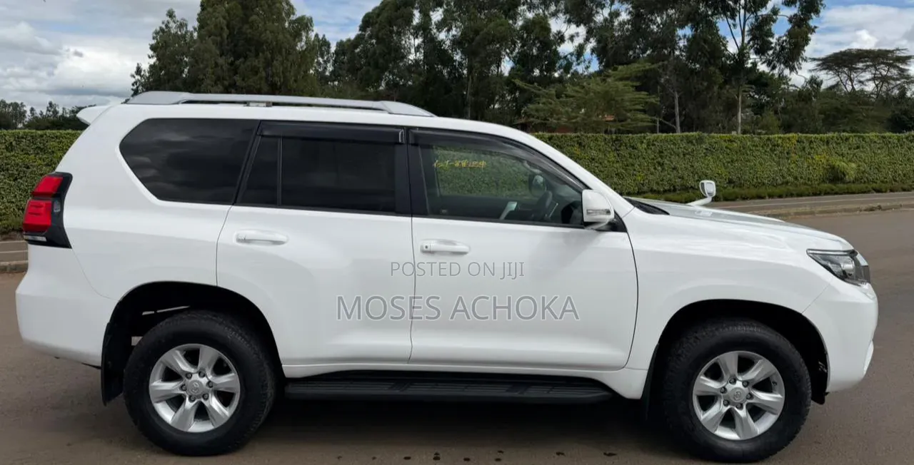 Toyota Land Cruiser Prado 2021 White