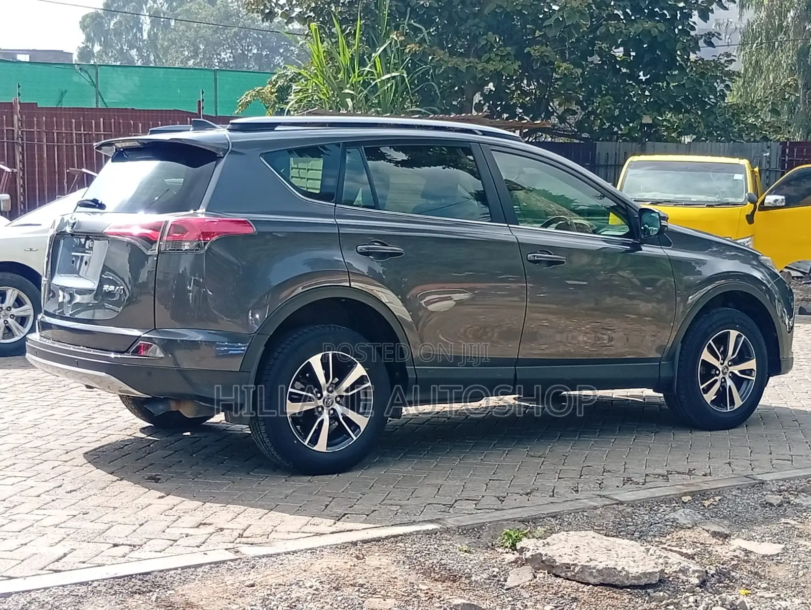 Toyota RAV4 2019 Gray
