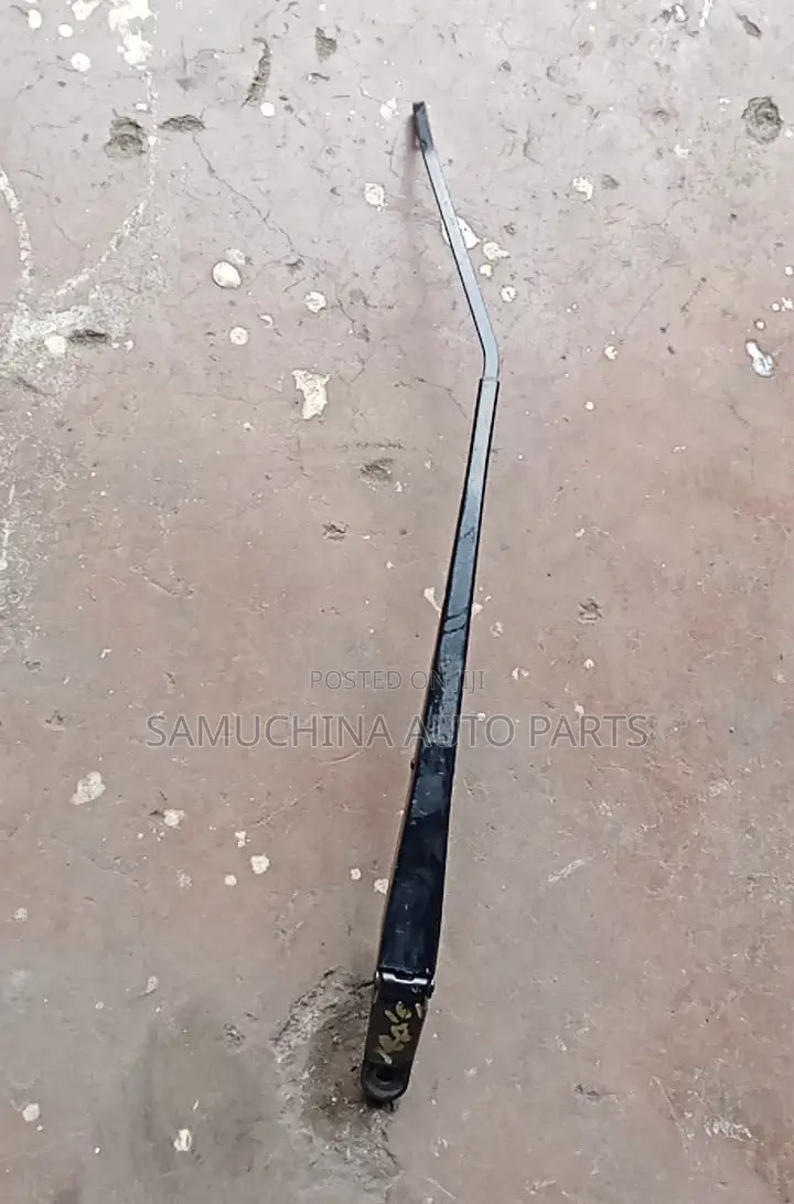 Front Wiper Arm Toyota Fielder 161