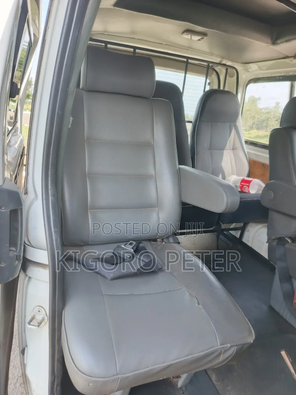 Toyota HiAce 2012 White