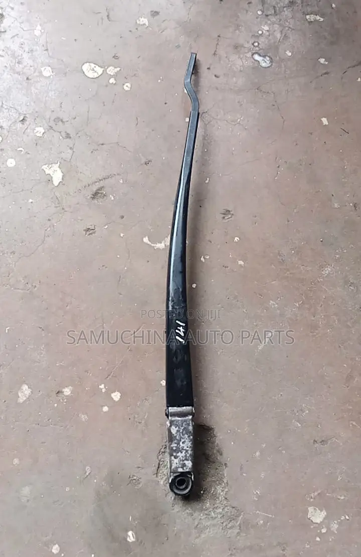 Front Wiper Arm Toyota Fielder 141