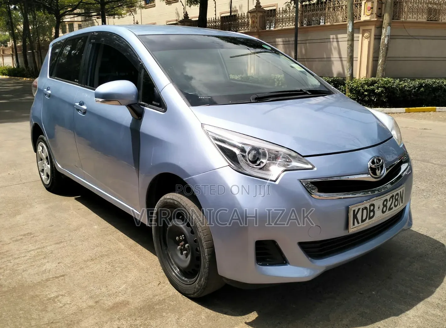 Toyota Ractis 2014 Blue