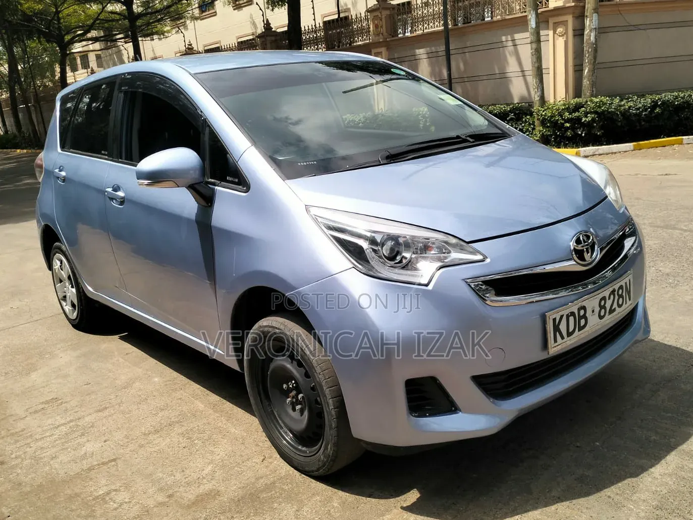 Toyota Ractis 2014 Blue