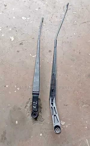 Front Wiper Arm Nissan Note E12
