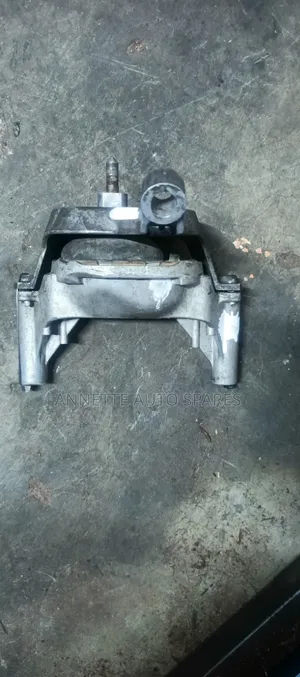 Engine Mountain Nissan Murano