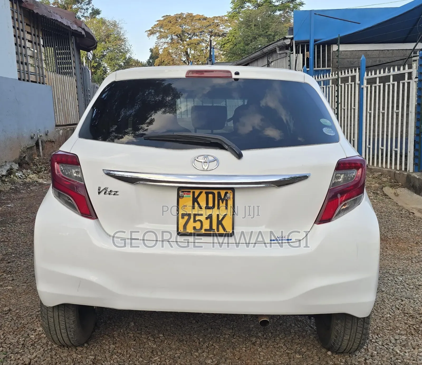 Toyota Vitz 2016 White
