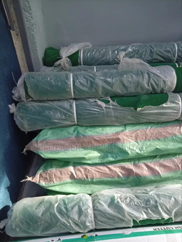 Uv-Stabilized Green Scaffolding Net for Site Protection - thumbnail 3