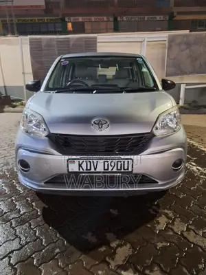 Toyota Passo 2018 Silver