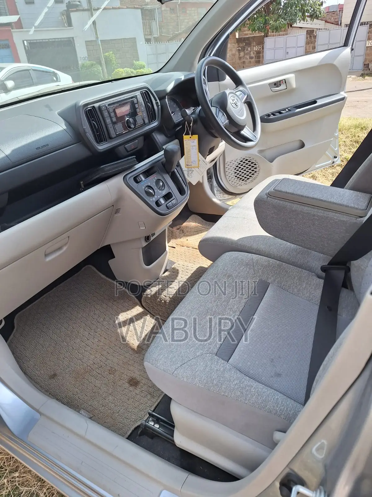 Toyota Passo 2018 Silver