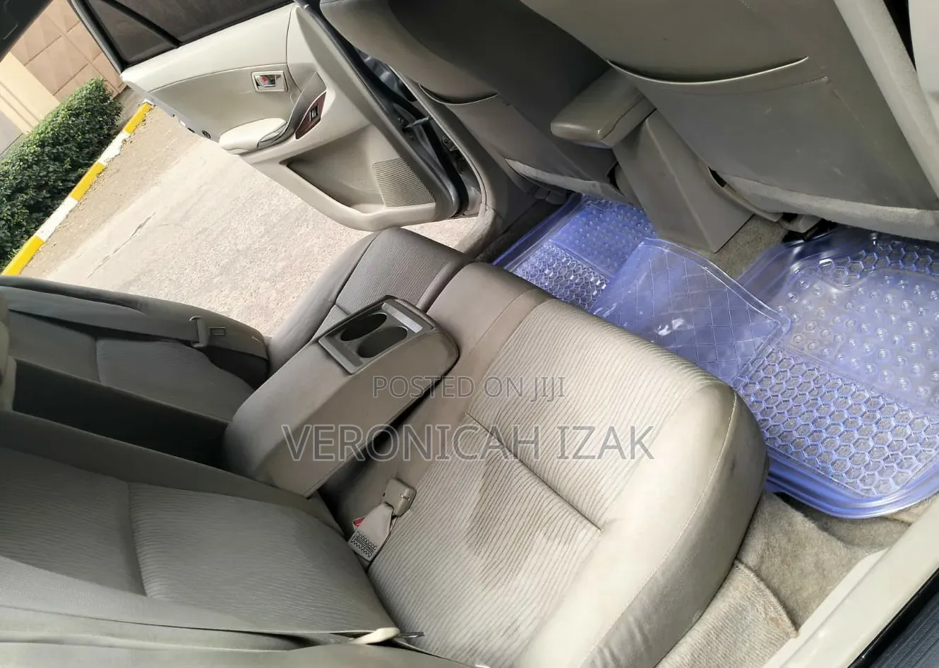 Toyota Premio 2012 Silver
