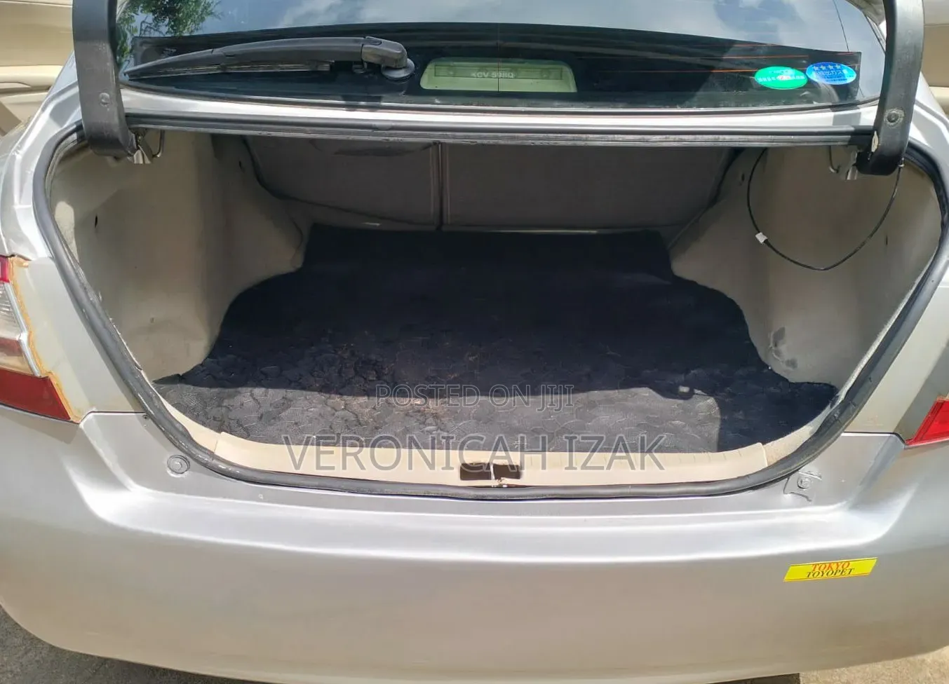 Toyota Premio 2012 Silver