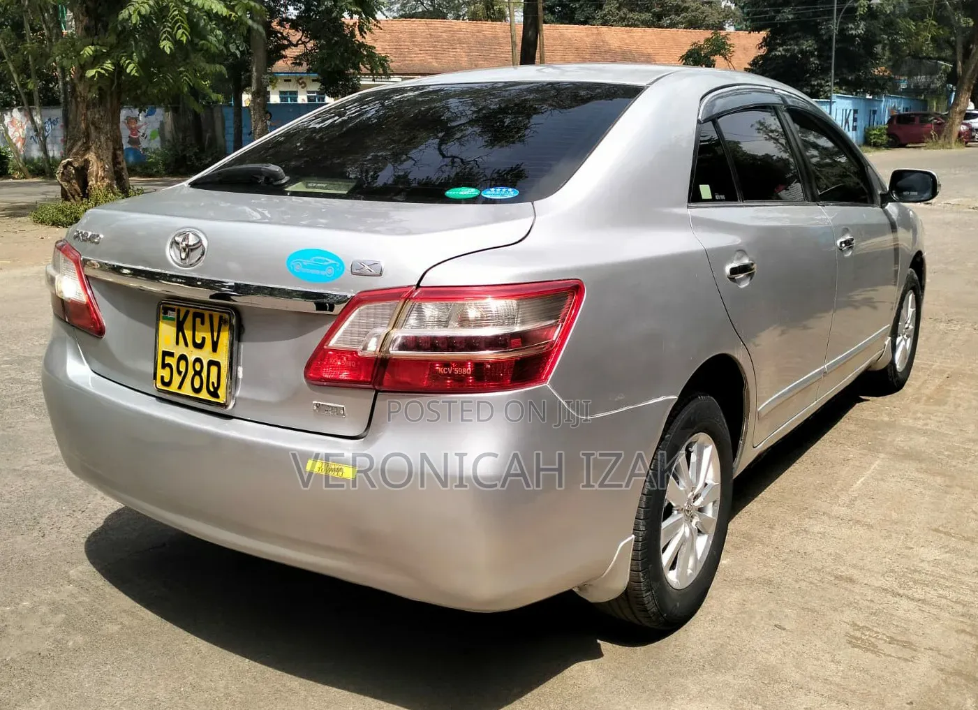 Toyota Premio 2012 Silver
