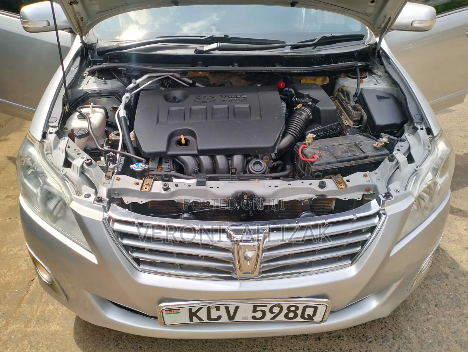 Toyota Premio 2012 Silver