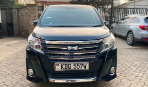 Toyota Noah 2017 Black