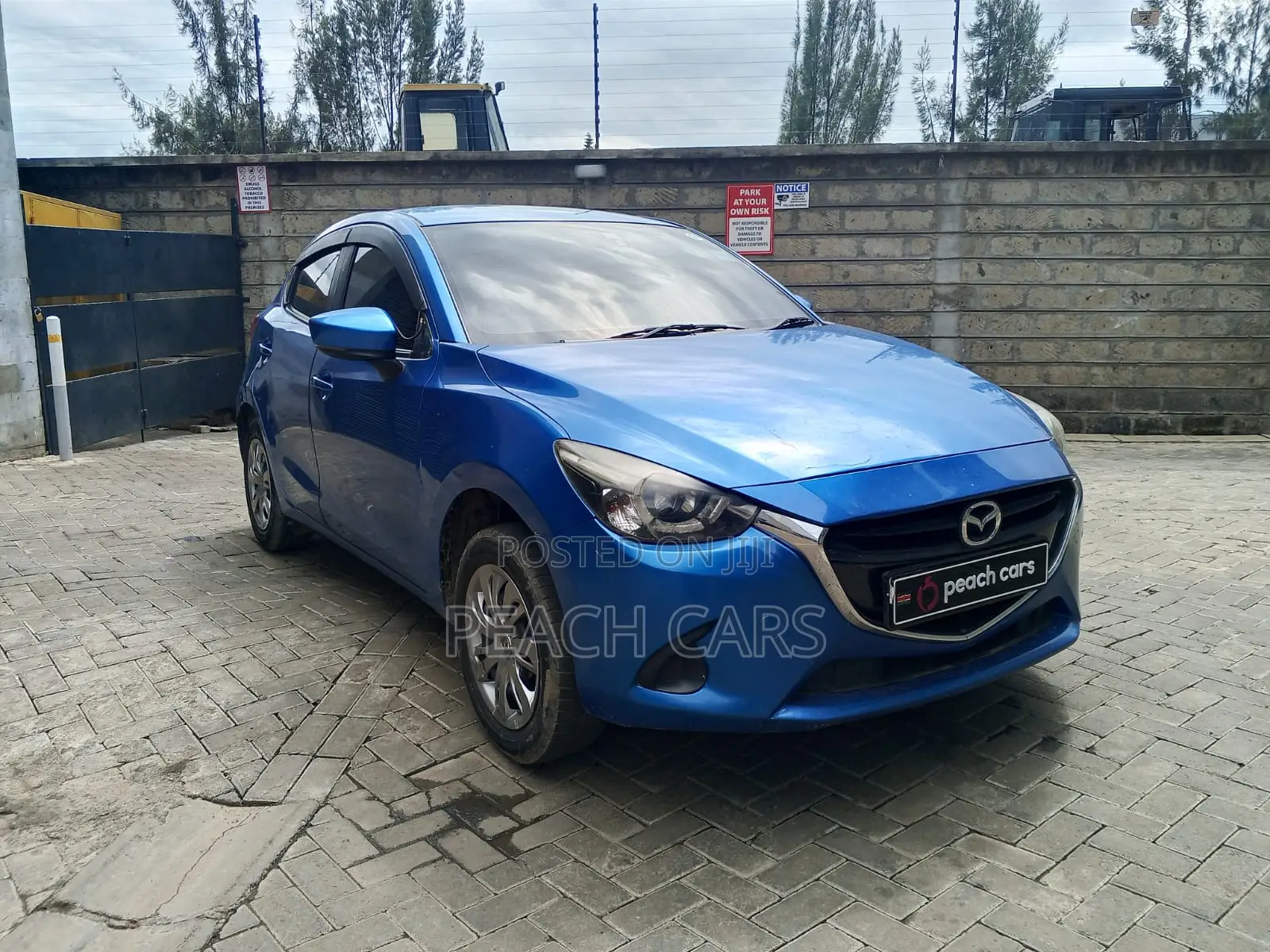 Mazda Demio 2017 Blue