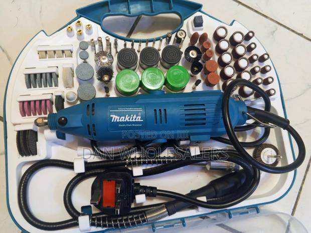 Makita Electric Multipurpose Polisher