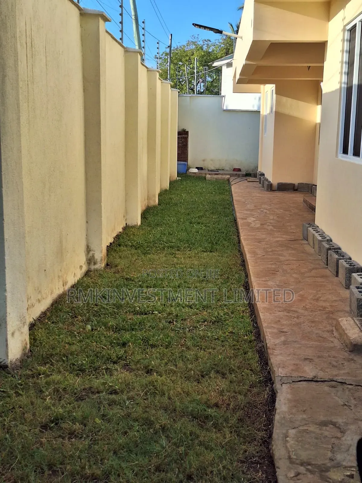 Furnished 3bdrm Villa in Rmk, Diani for sale