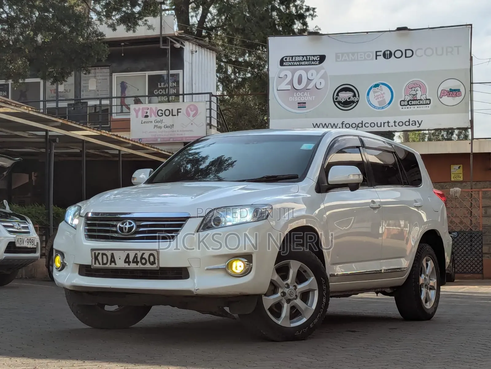 Toyota Vanguard 2013 White