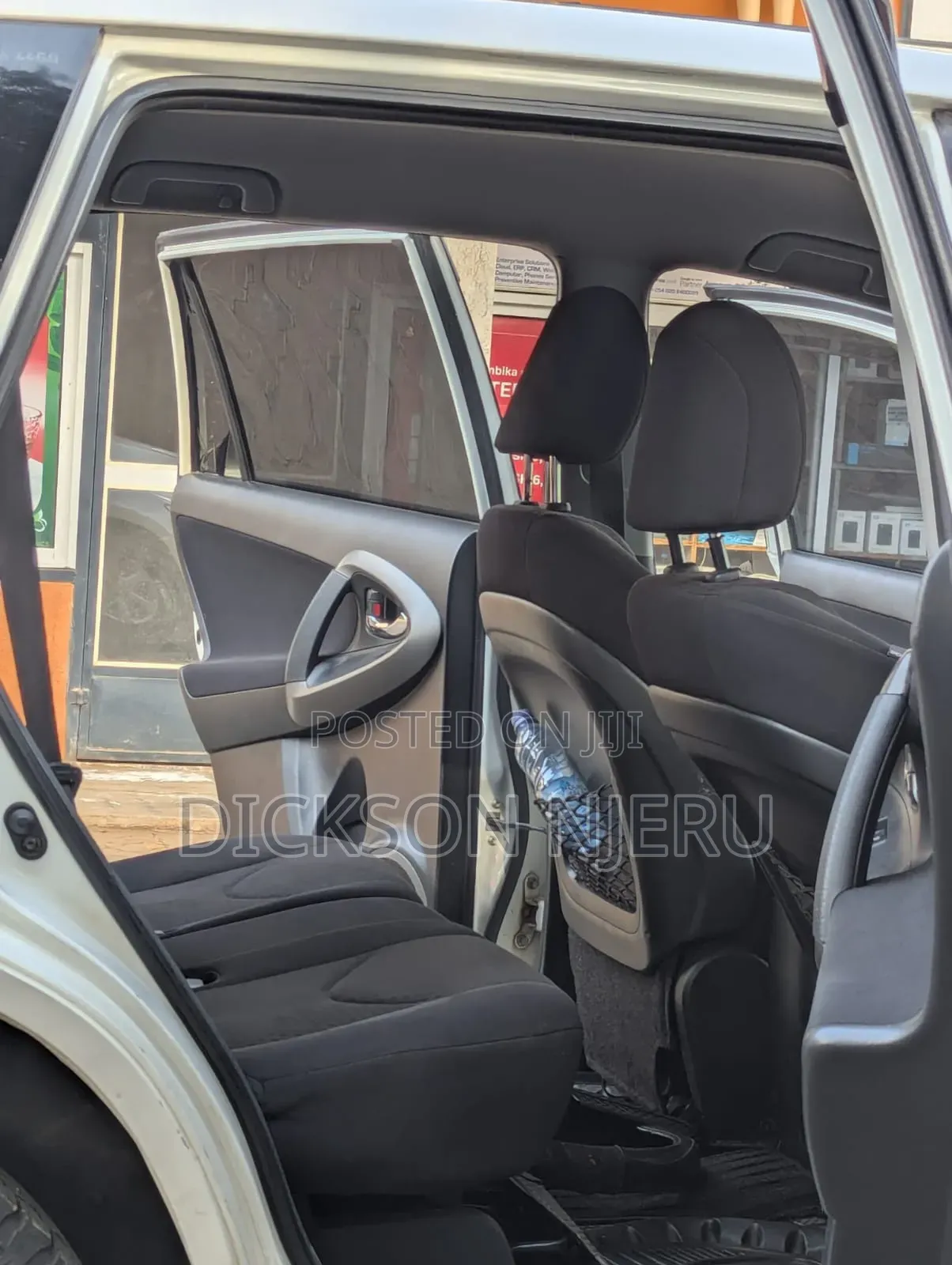 Toyota Vanguard 2013 White