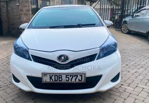 Toyota Vitz 2013 White