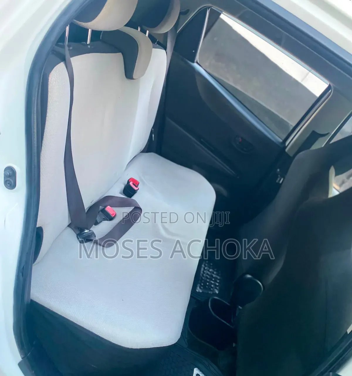 Toyota Vitz 2013 White