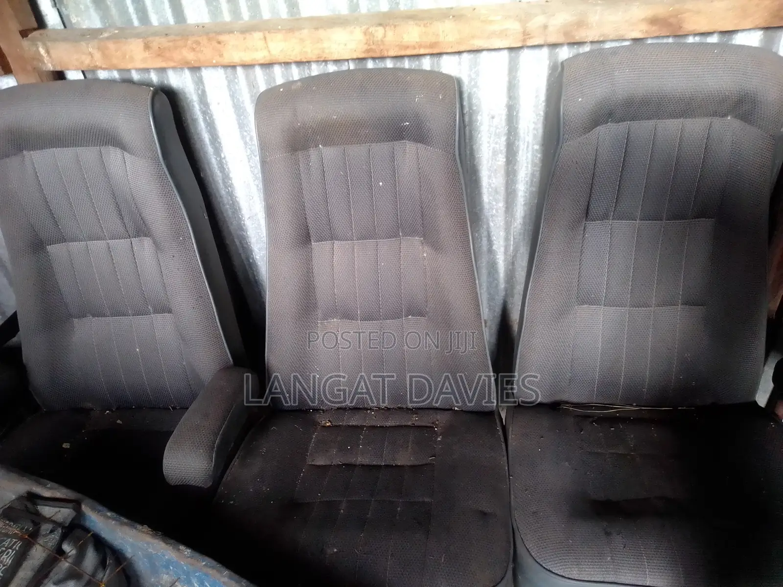 Nissan Caravan (Urvan) 2001 Beige