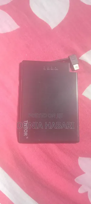 Tntor Ultra Slim Power Bank