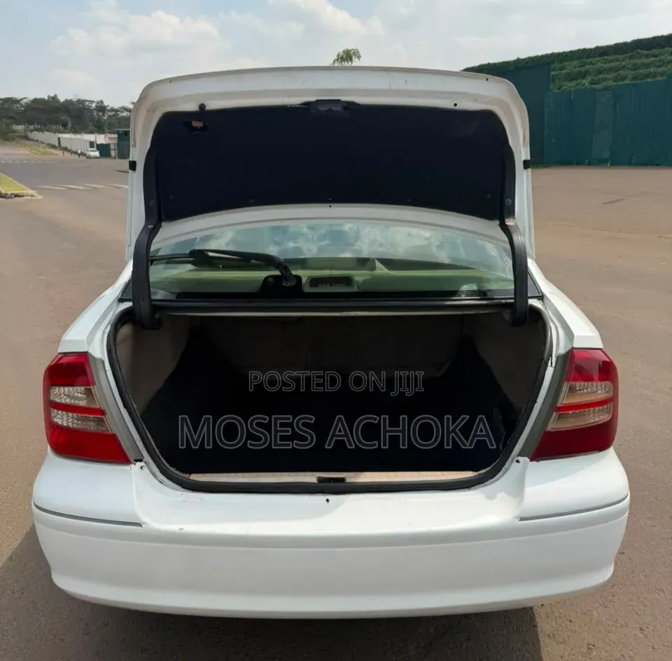 Toyota Premio 2005 White