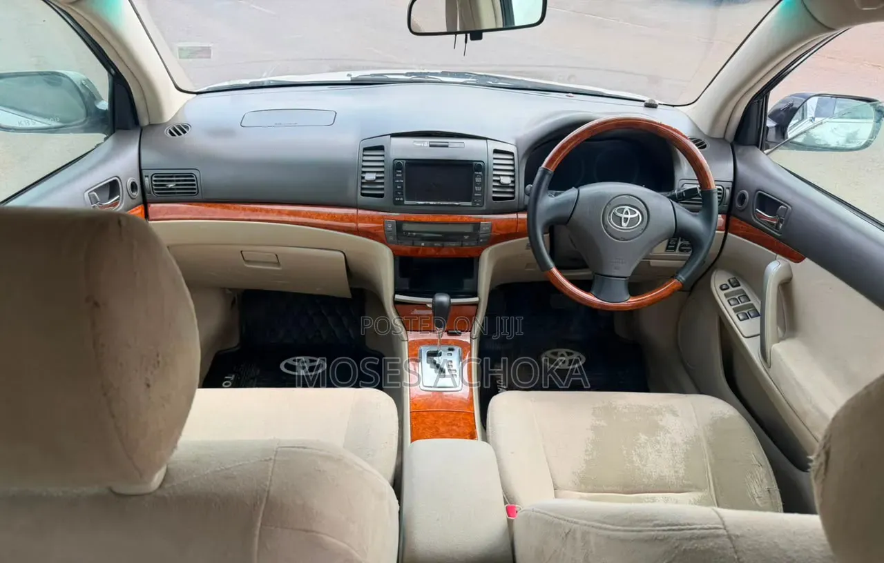 Toyota Premio 2005 White