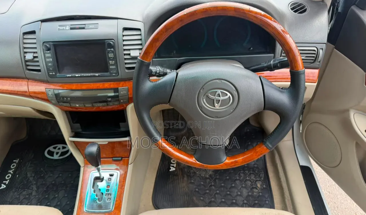 Toyota Premio 2005 White