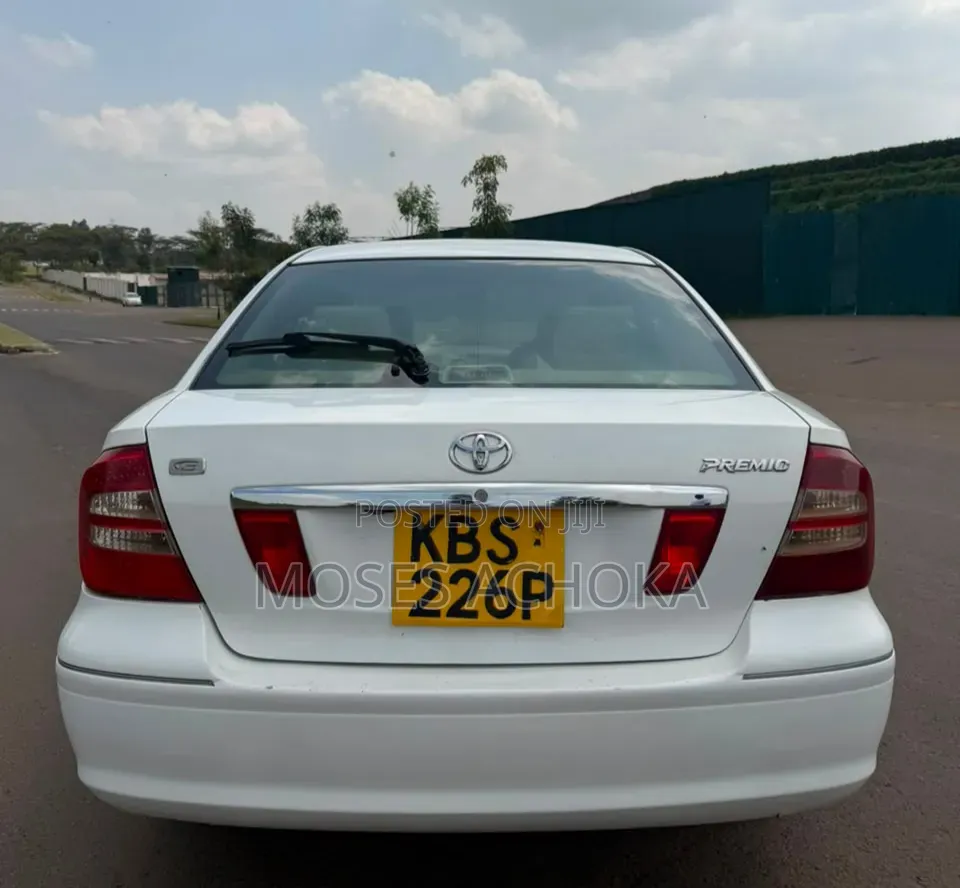 Toyota Premio 2005 White