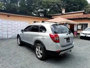 Chevrolet Captiva 2013 Silver