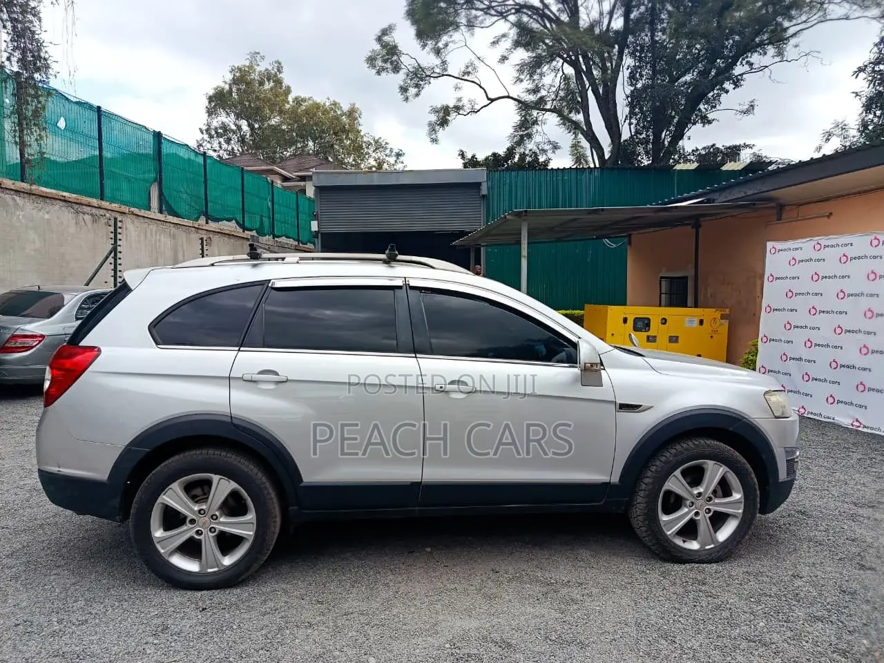 Chevrolet Captiva 2013 Silver