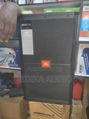 JBL Srx715 15" High-Power Two-Way Passive Loudspeaker