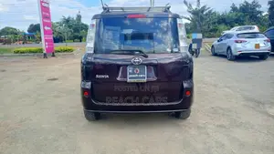 Toyota Sienta 2011 Purple