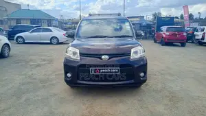 Toyota Sienta 2011 Purple