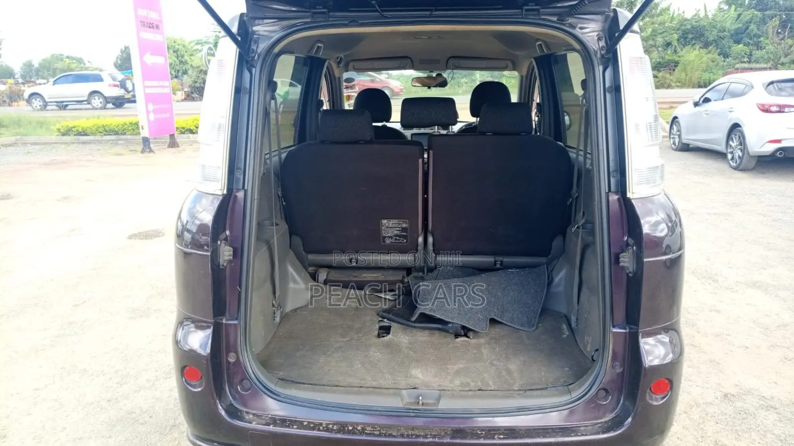 Toyota Sienta 2011 Purple