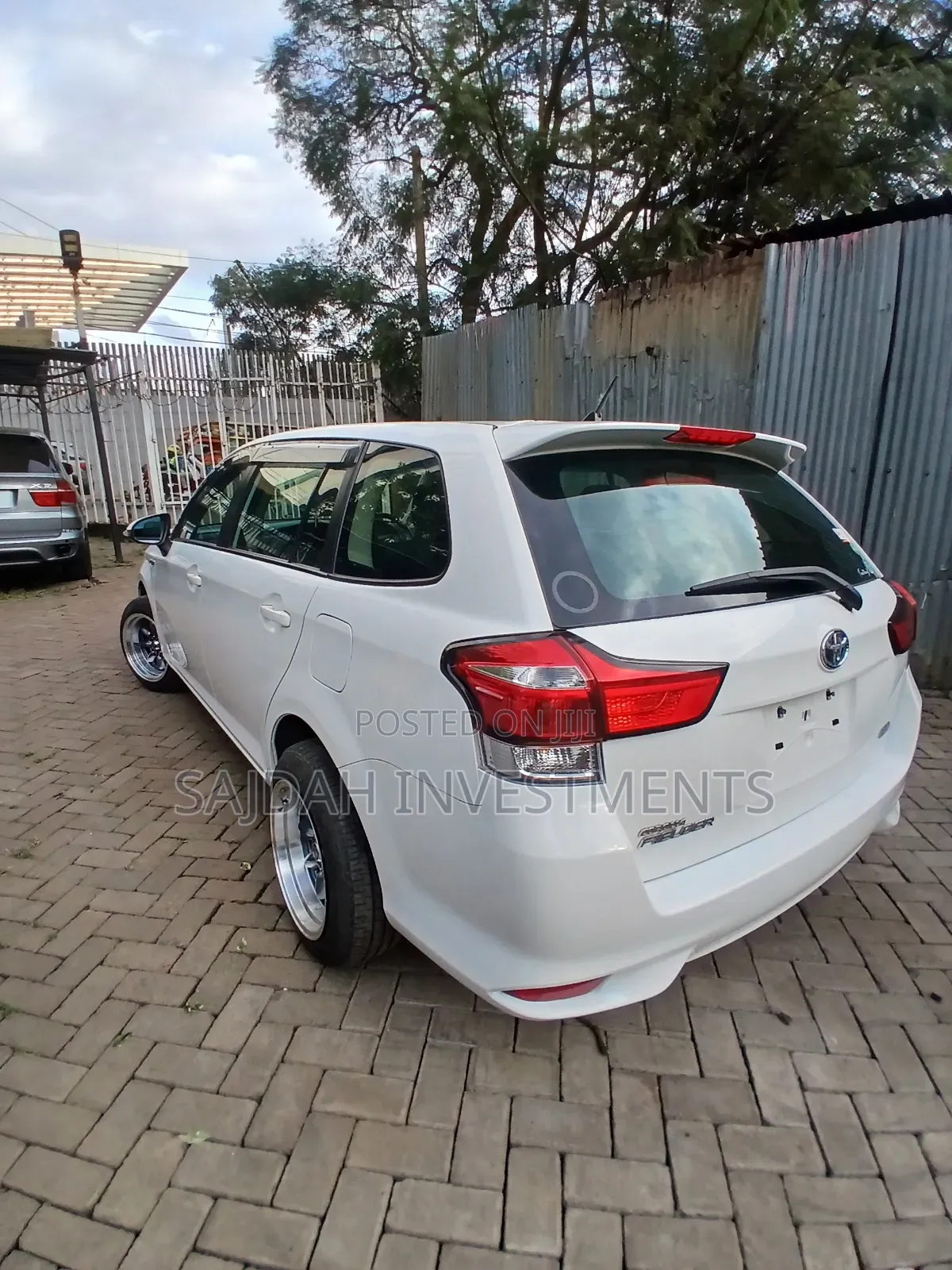 Toyota Corolla Fielder 2019 White