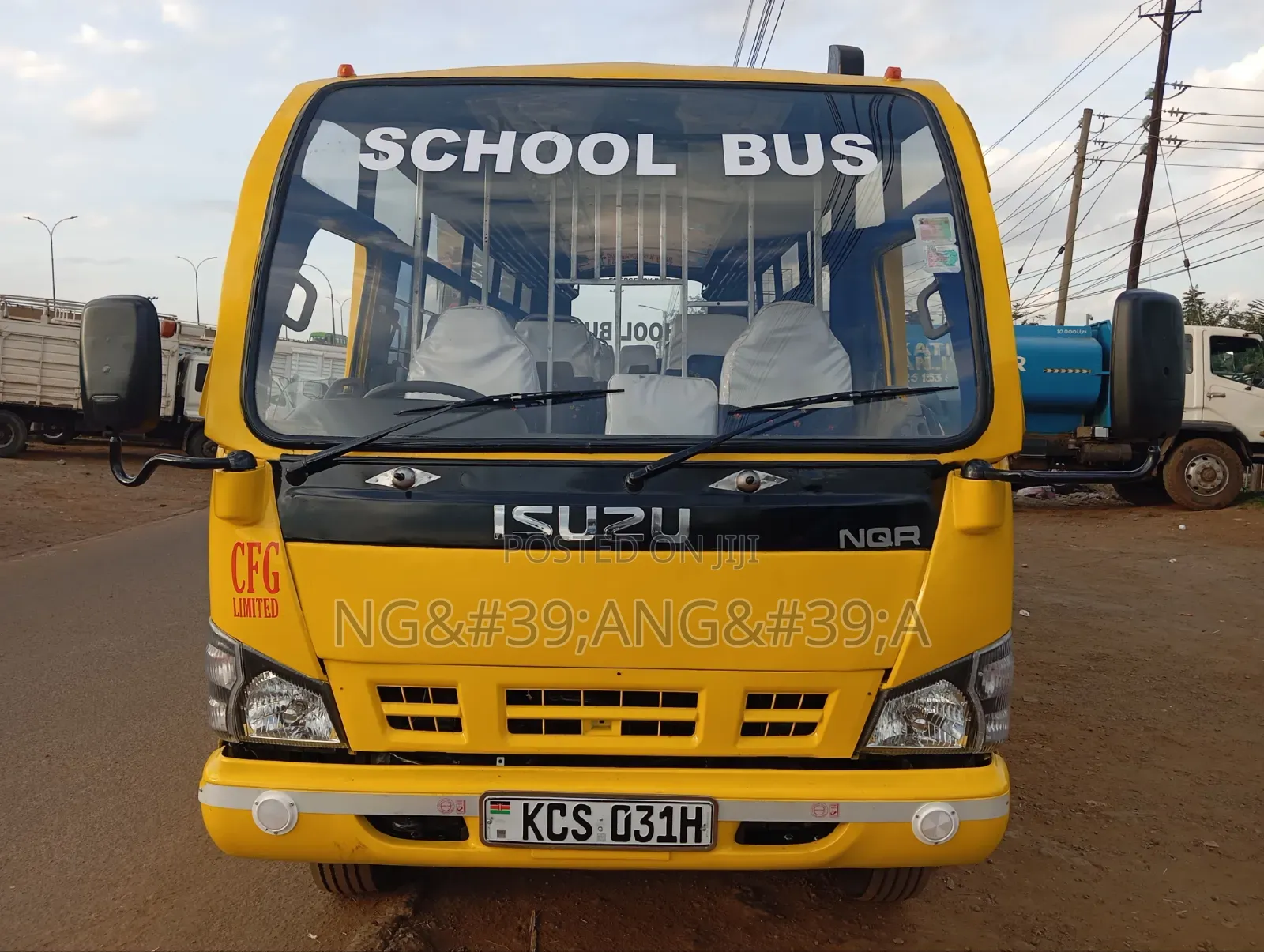Isuzu NQR 2018 Yellow