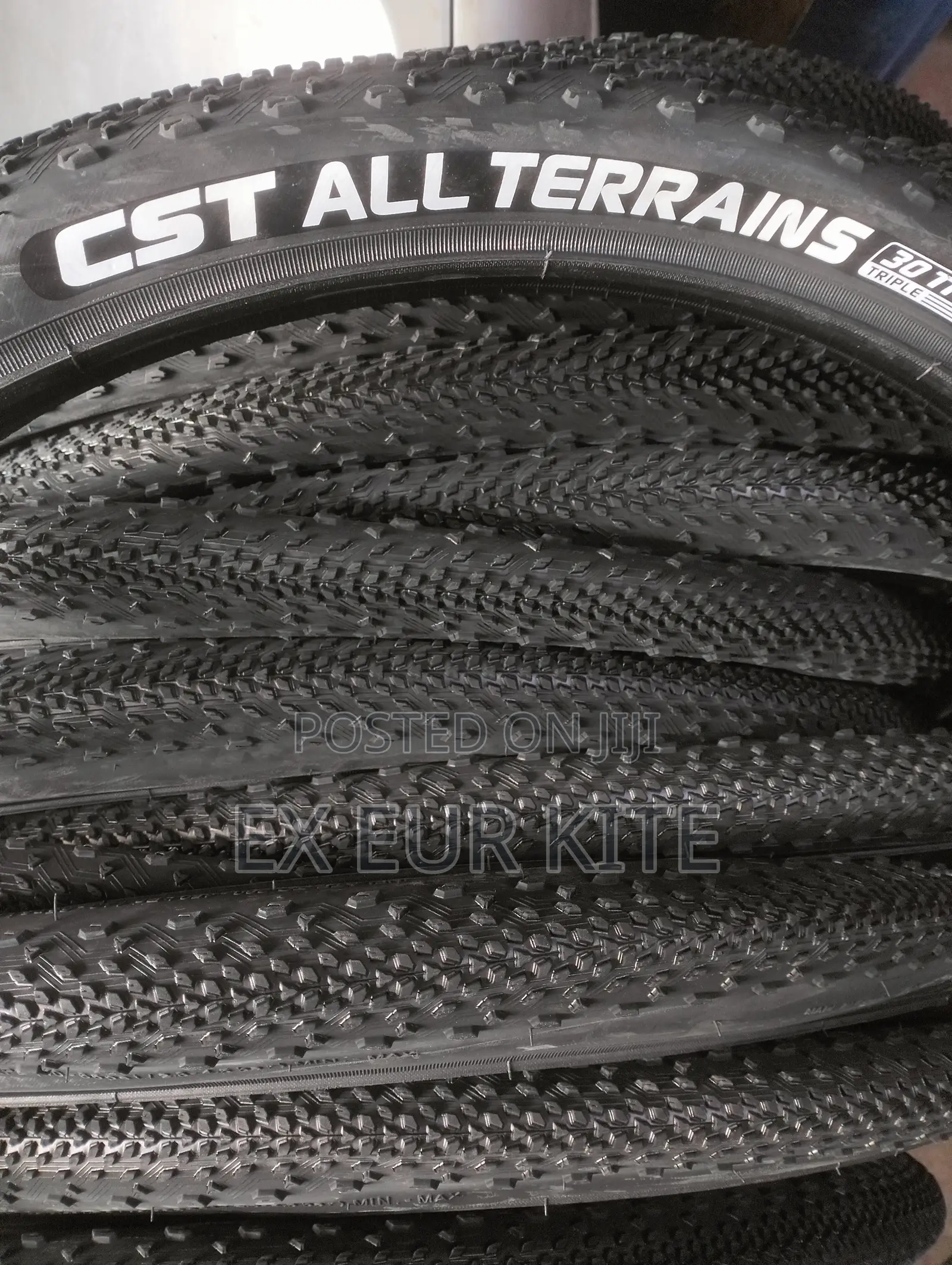 CST 29x1.95 CMT-15 Tire